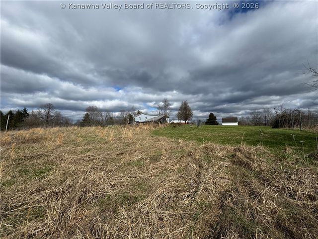 358 Cemetery Road, Red House, WV 25168
