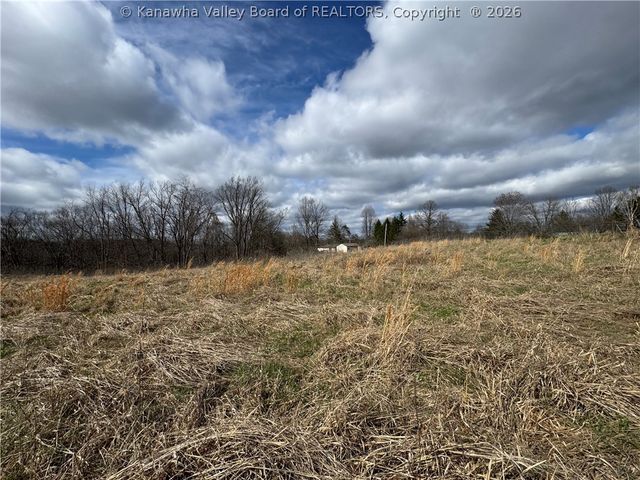 358 Cemetery Road, Red House, WV 25168