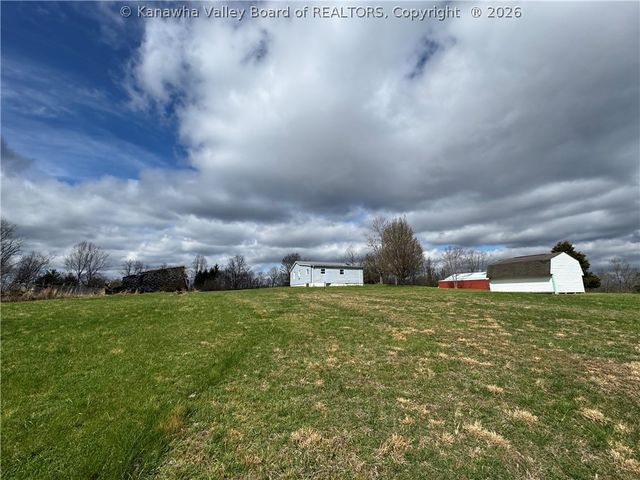 358 Cemetery Road, Red House, WV 25168