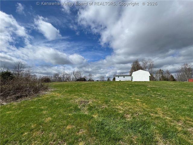 358 Cemetery Road, Red House, WV 25168