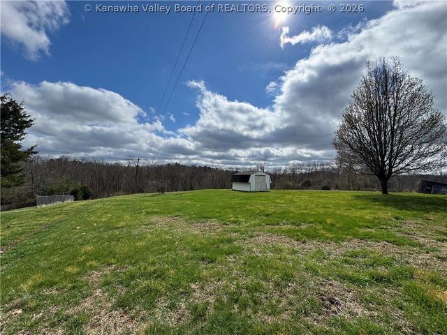 358 Cemetery Road, Red House, WV 25168