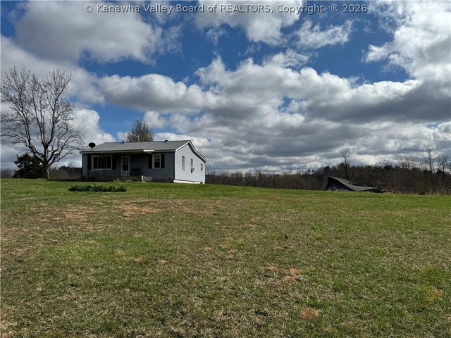 358 Cemetery Road, Red House, WV 25168