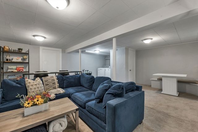 13 Davis Road, Tewksbury, MA 01876