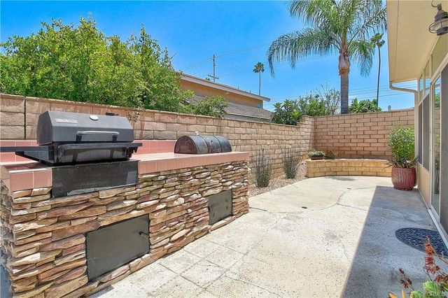 3065 S Buena Vista, Corona, CA 92882