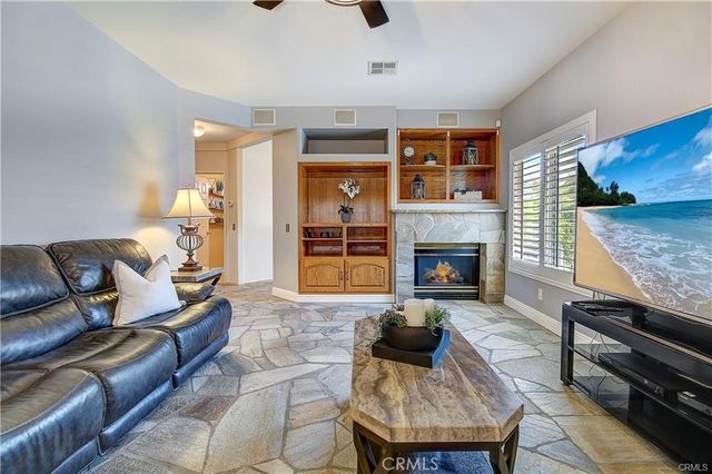 3065 S Buena Vista, Corona, CA 92882