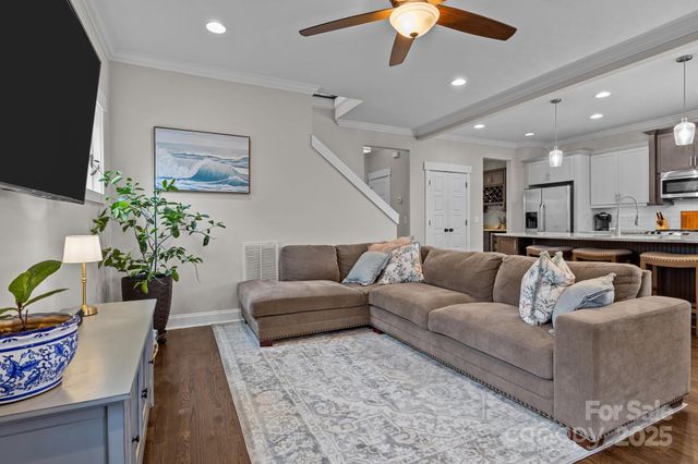 423 Solomon Street, Charlotte, NC 28216