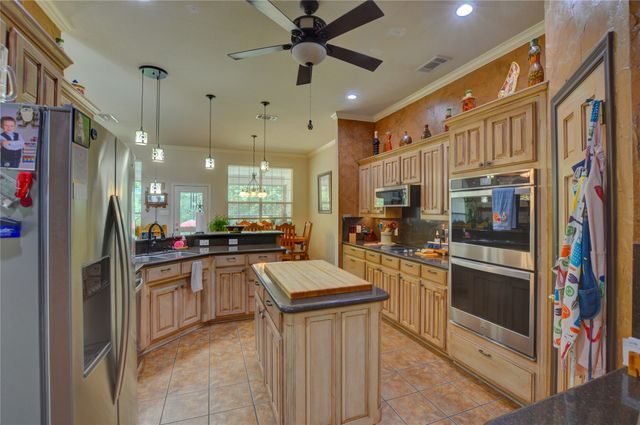 239 Palomino Court, Cresson, TX 76035