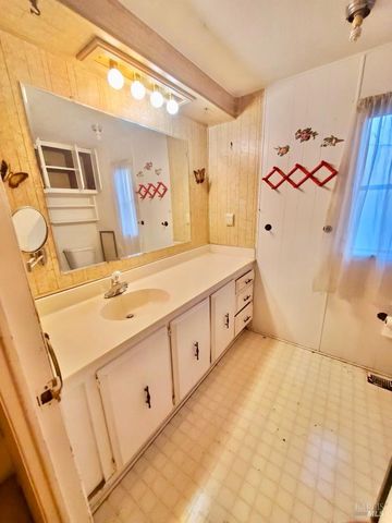 7282 Marin St, Nice, CA 95464