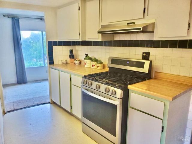7282 Marin St, Nice, CA 95464