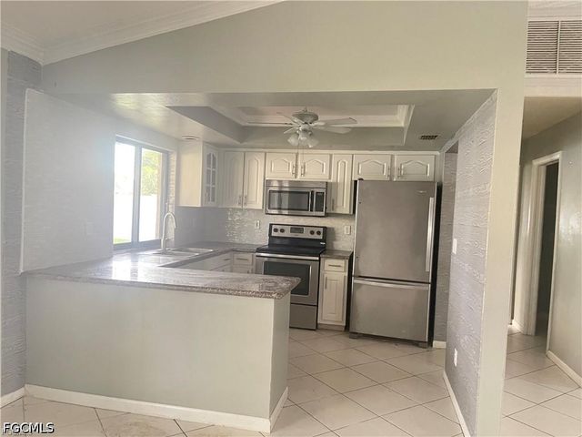 246 SE 7th ST, Cape Coral, FL 33990