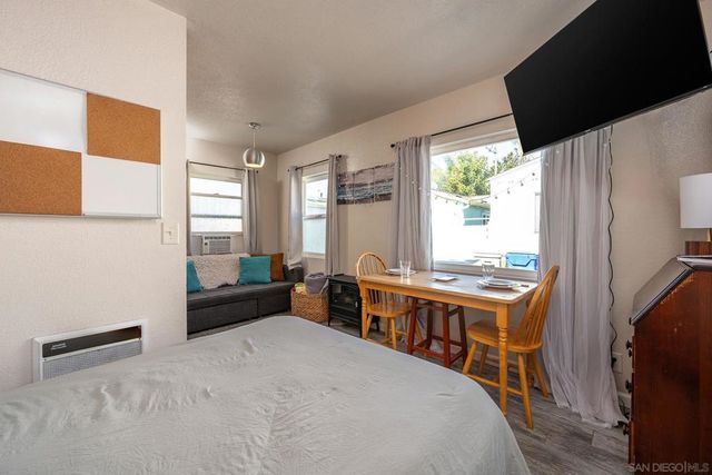 832 Pismo Ct, San Diego, CA 92109