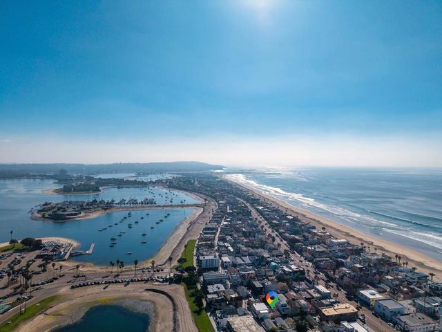 832 Pismo Ct, San Diego, CA 92109