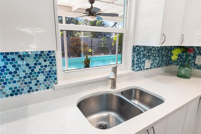 6100 PAULINE AVENUE, Sarasota, FL 34231