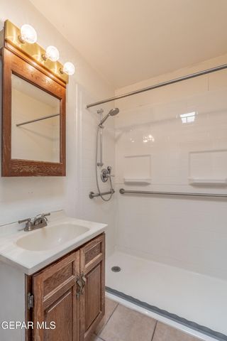 8401 MOUNT BALDY Drive, El Paso, TX 79904