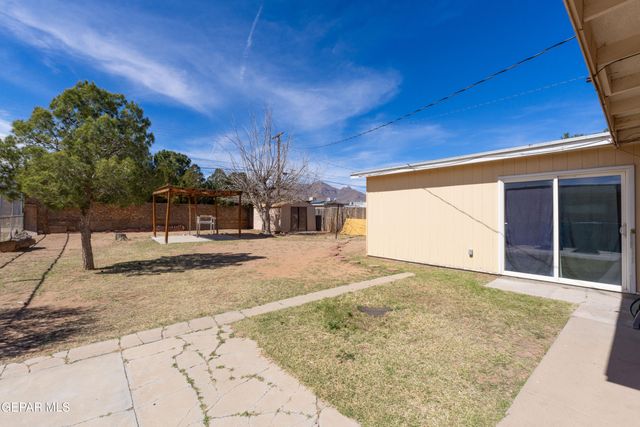 8401 MOUNT BALDY Drive, El Paso, TX 79904