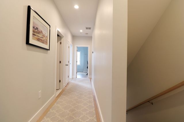 118 Eaton St. 11, Reading, MA 01867