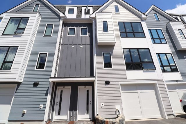 118 Eaton St. 11, Reading, MA 01867