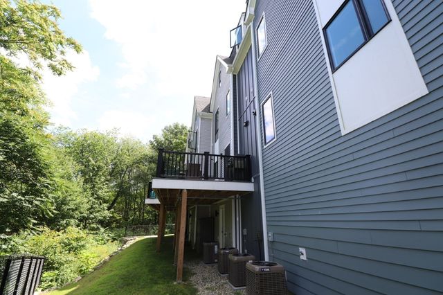 118 Eaton St. 11, Reading, MA 01867