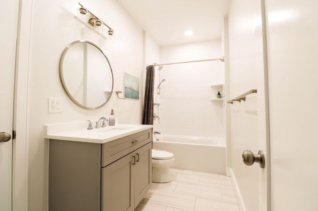 118 Eaton St. 11, Reading, MA 01867