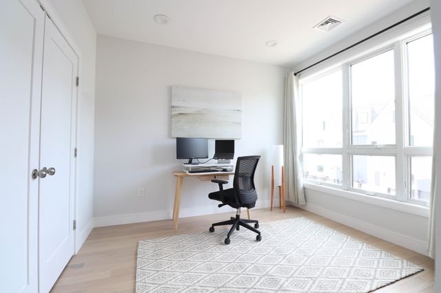 118 Eaton St. 11, Reading, MA 01867