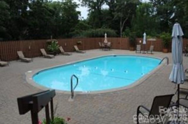 521 Crowfields Lane, Asheville, NC 28803