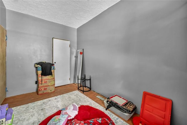 1813 Lexington Avenue, Lorain, OH 44052
