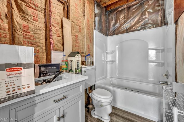 1813 Lexington Avenue, Lorain, OH 44052