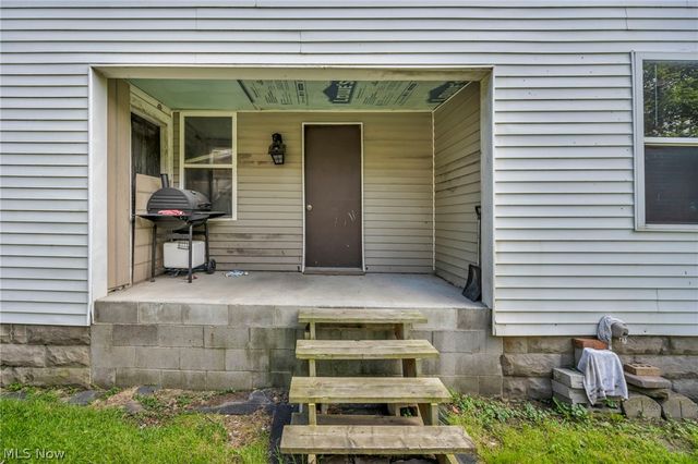 1813 Lexington Avenue, Lorain, OH 44052