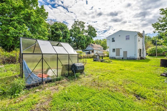 1813 Lexington Avenue, Lorain, OH 44052