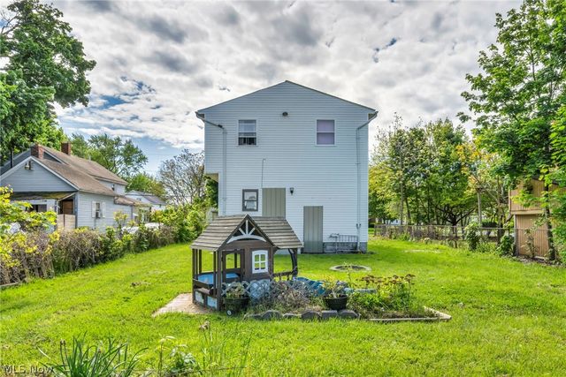 1813 Lexington Avenue, Lorain, OH 44052