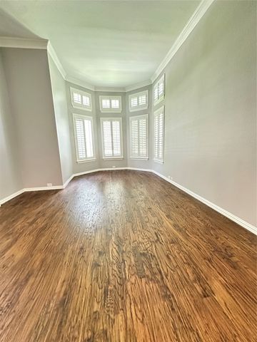 801 Heatherglen Court, Southlake, TX 76092