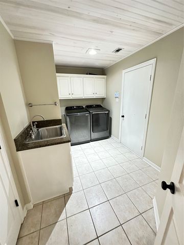 801 Heatherglen Court, Southlake, TX 76092