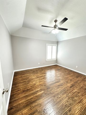 801 Heatherglen Court, Southlake, TX 76092