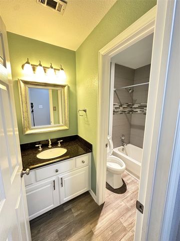 801 Heatherglen Court, Southlake, TX 76092
