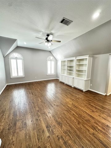 801 Heatherglen Court, Southlake, TX 76092