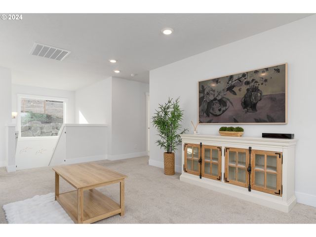 3773 ROCKCRESS Rd, Eugene, OR 97403