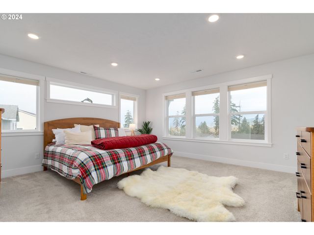 3773 ROCKCRESS Rd, Eugene, OR 97403