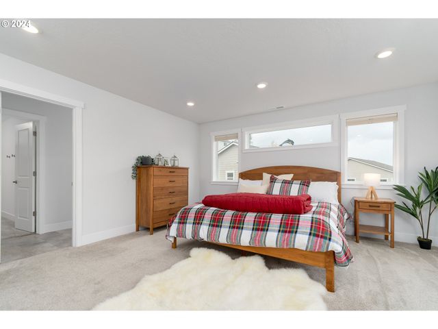 3773 ROCKCRESS Rd, Eugene, OR 97403