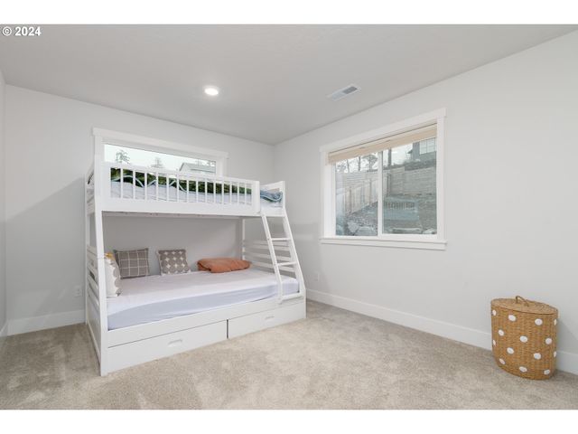 3773 ROCKCRESS Rd, Eugene, OR 97403