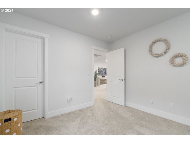 3773 ROCKCRESS Rd, Eugene, OR 97403