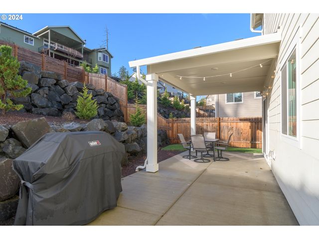 3773 ROCKCRESS Rd, Eugene, OR 97403