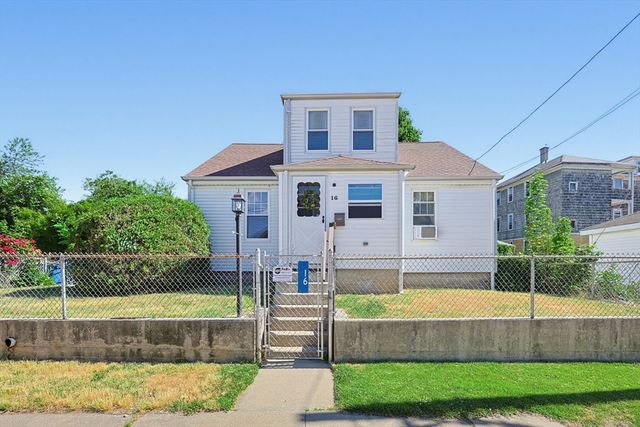 16 Lakeview St, Blackstone, MA 01504