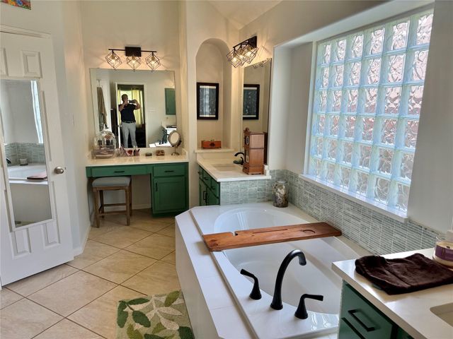 1907 Tavish Lane, Conroe, TX 77301