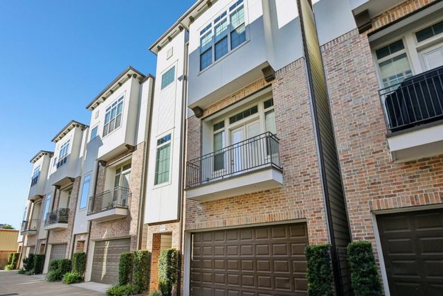 1040 W 26th D, Houston, TX 77008