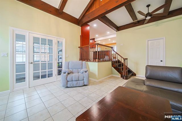 44 Roosevelt Street, Little Ferry, NJ 07643