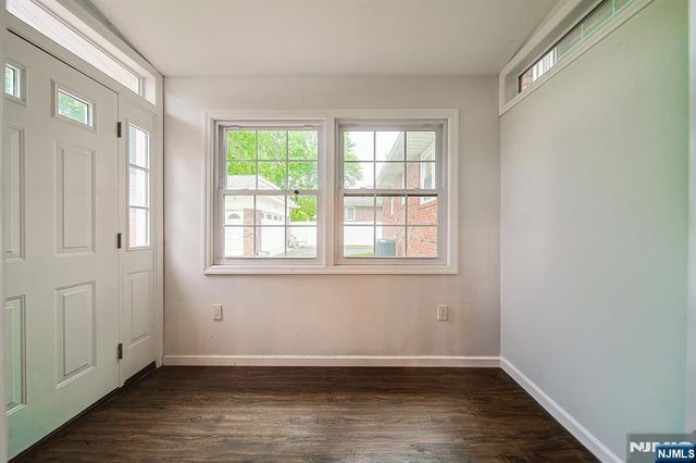 44 Roosevelt Street, Little Ferry, NJ 07643
