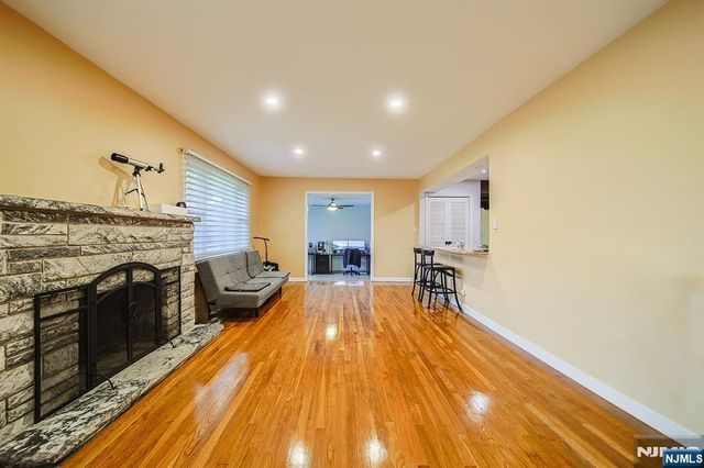 44 Roosevelt Street, Little Ferry, NJ 07643
