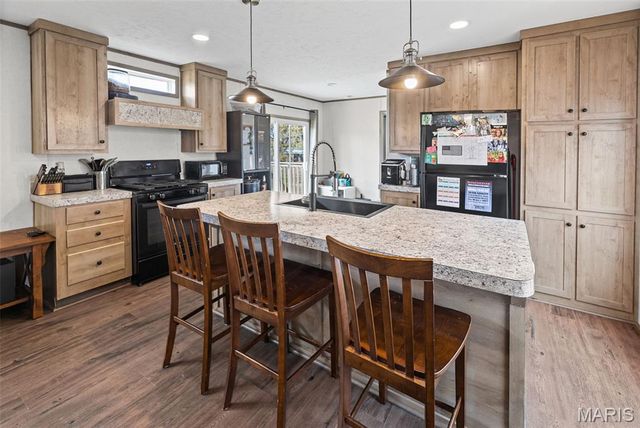 21315 N Emerald Road, Carlyle, IL 62231