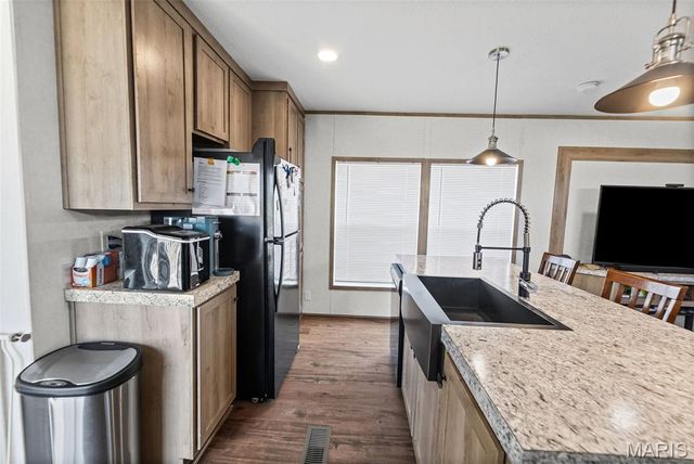 21315 N Emerald Road, Carlyle, IL 62231