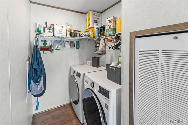 21315 N Emerald Road, Carlyle, IL 62231